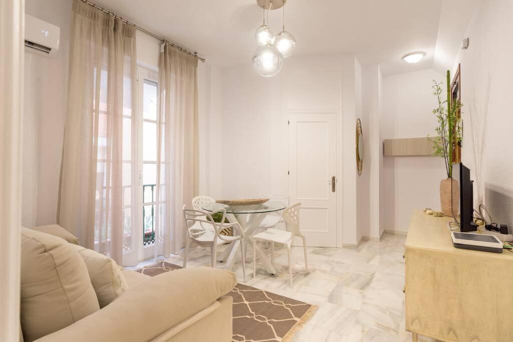 Tgh/ Malaga Centro Carreteriaアパートメント エクステリア 写真